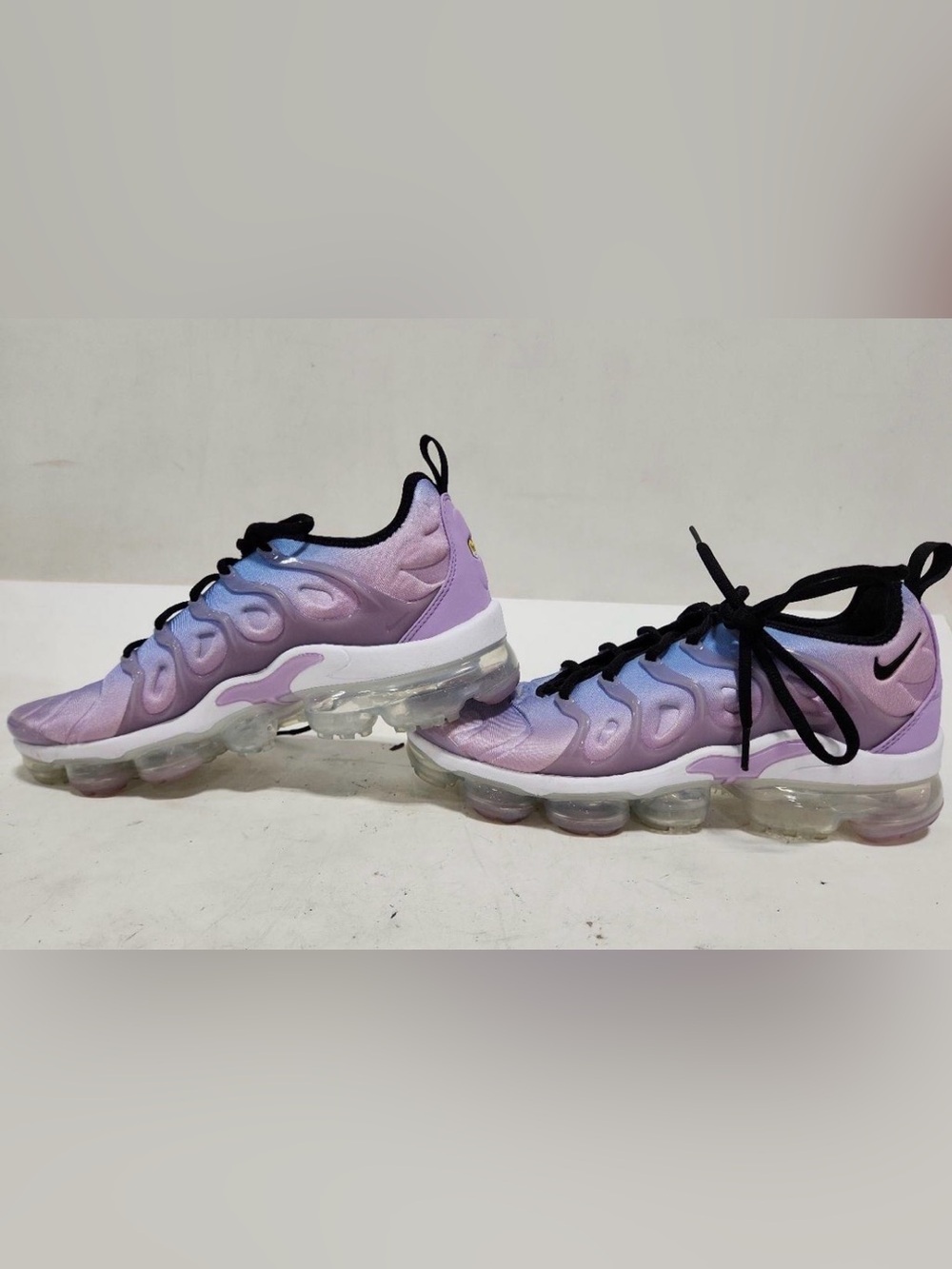 Nike Women’s Purple Gradient and Black Lace Air Cushion Sneakers